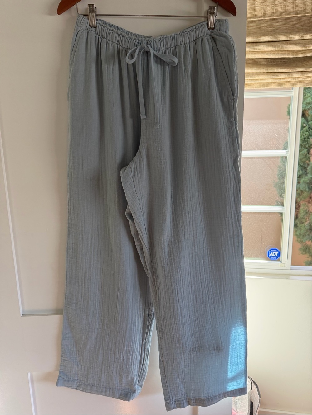 Aritiza Little Moon Sail Pant NWT Size L